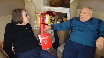 Mossley care home Residents celebrate Valentine’s Day
